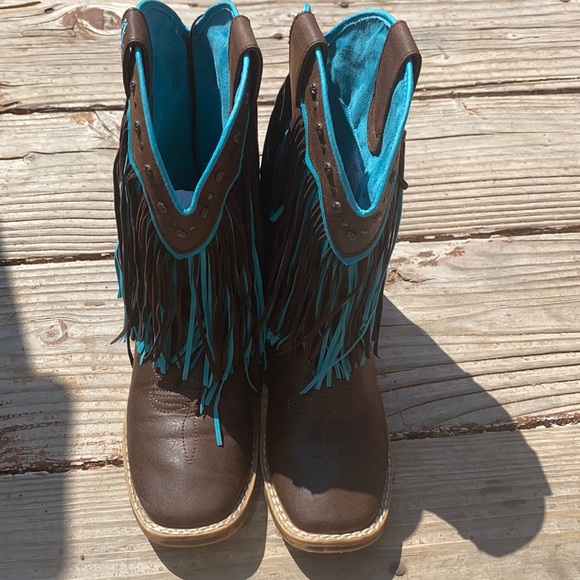 Blazin Roxx Fringe Boots 